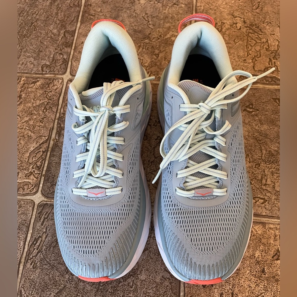 EUC Hoka Bondi 7